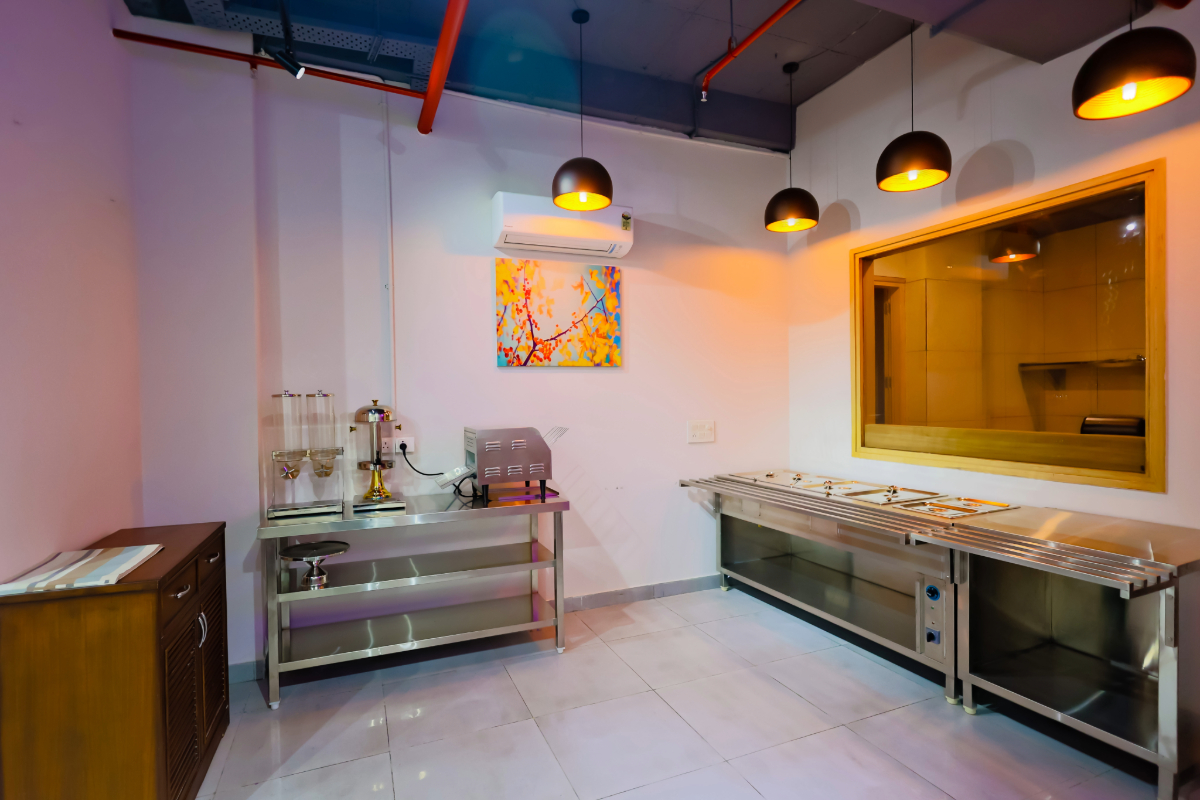Shared dining counter