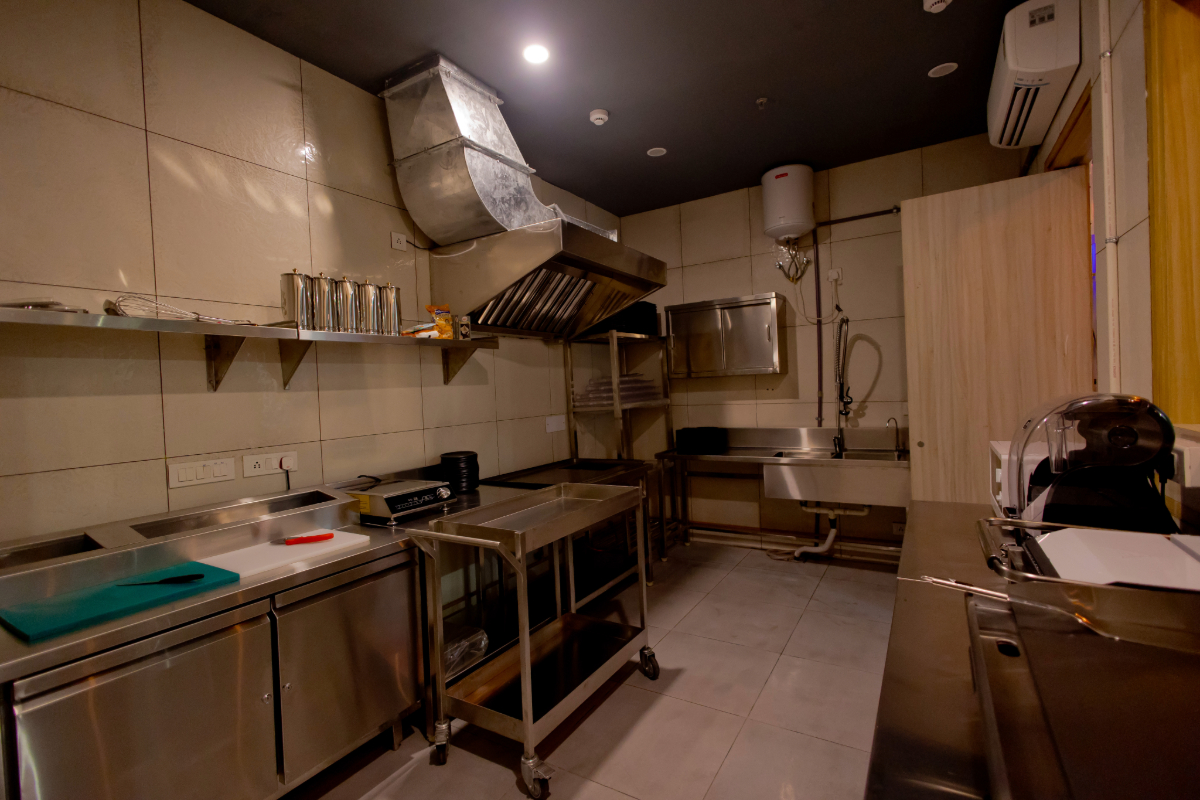 Fully equipped kitchen