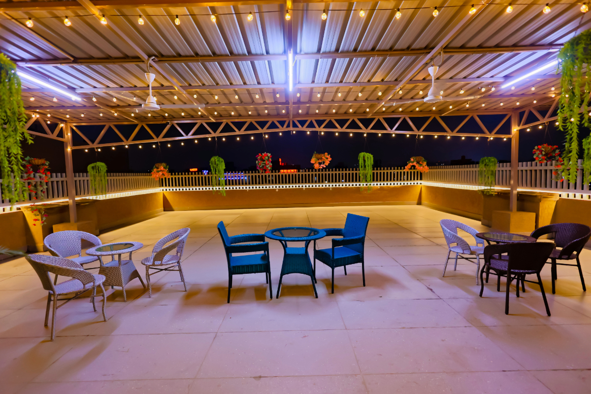 Social hangout areas
